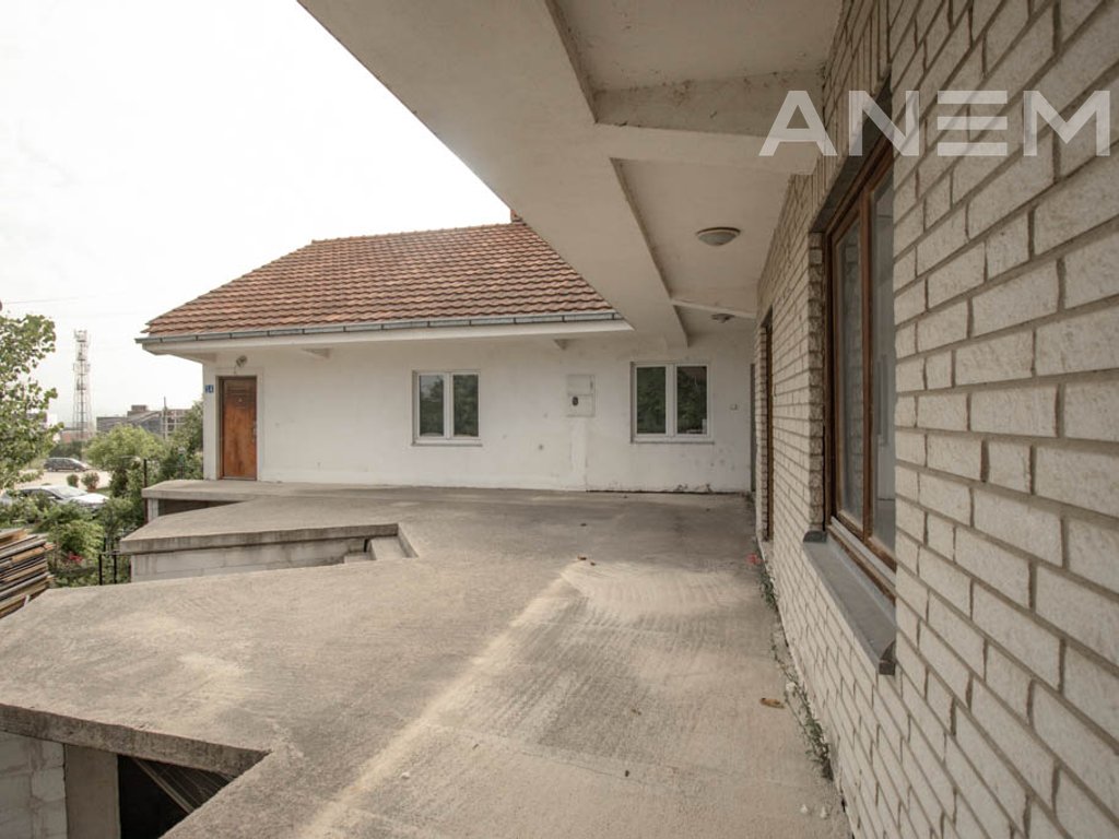 Shtëpi në shitje 230m² në Arbëri 4