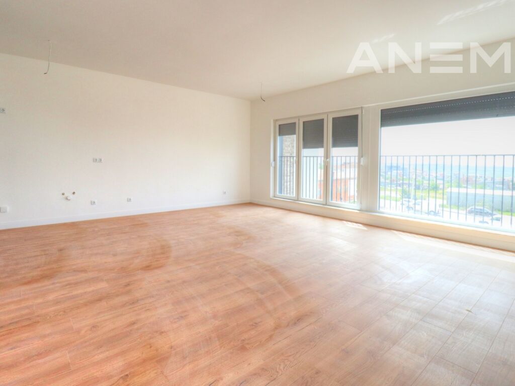 Banesë në shitje 91m² në Veternik 2