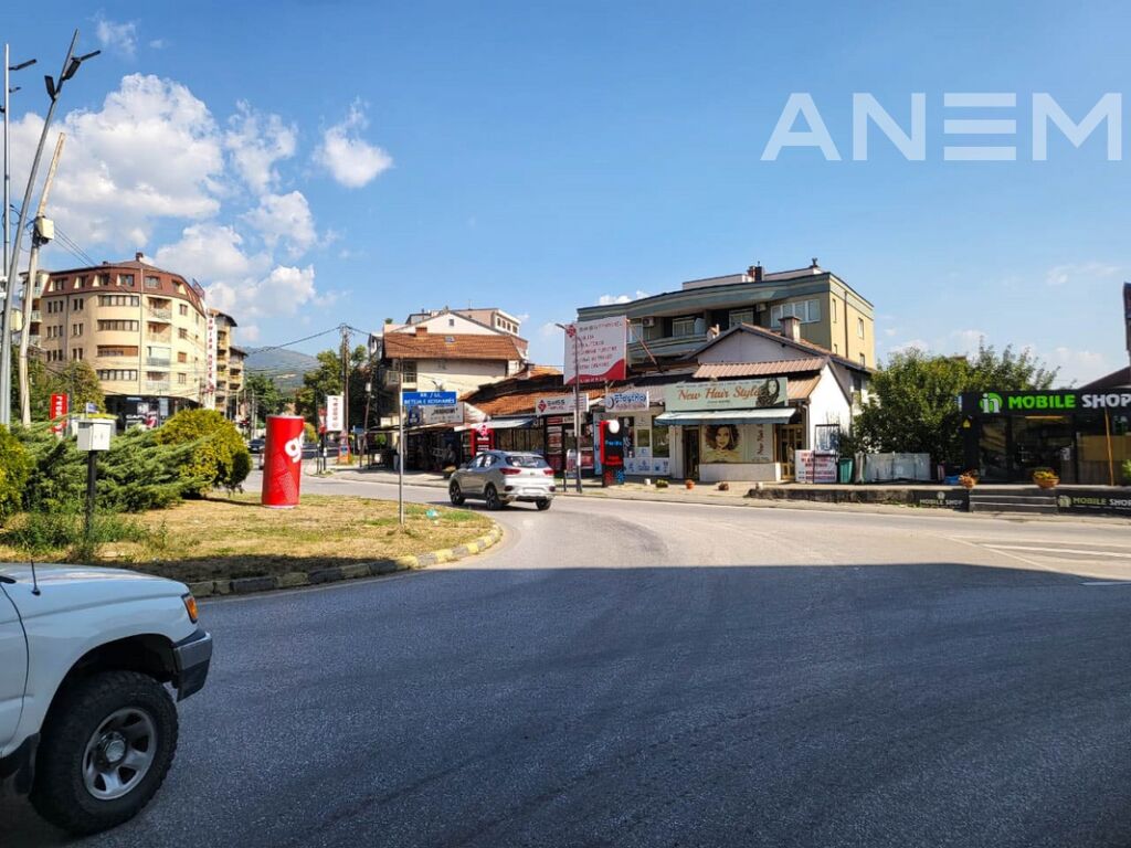 Lokale me qira 291.86m² në Pejë 4