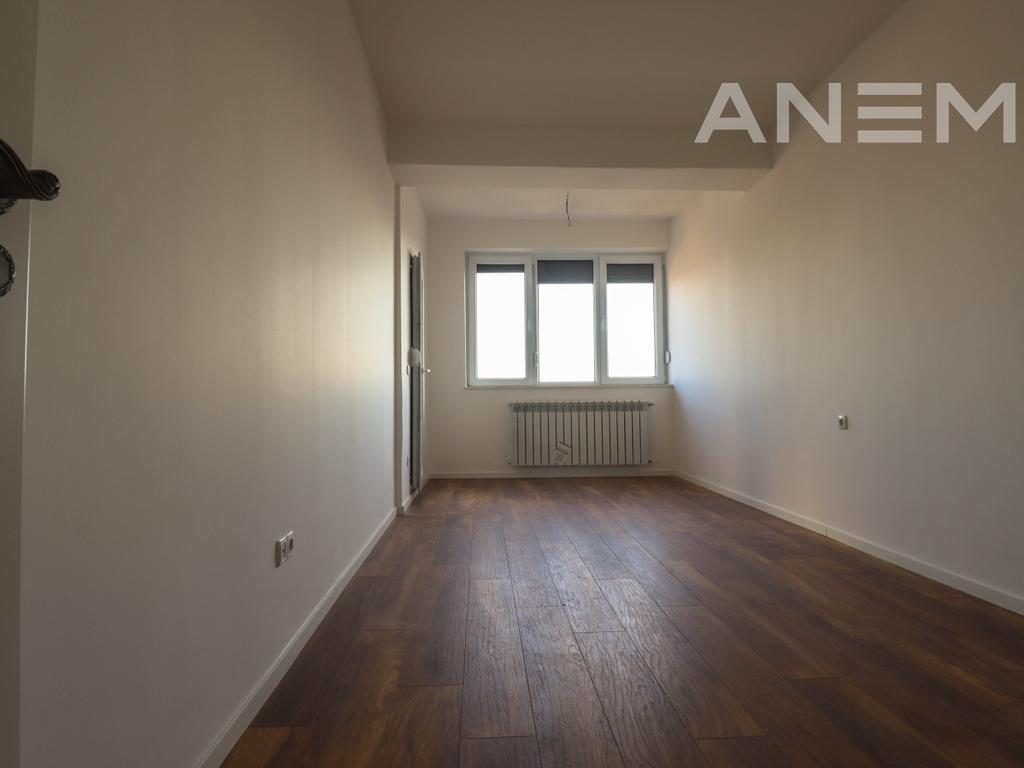 Banesë në shitje 103m² në Lakrishtë 4