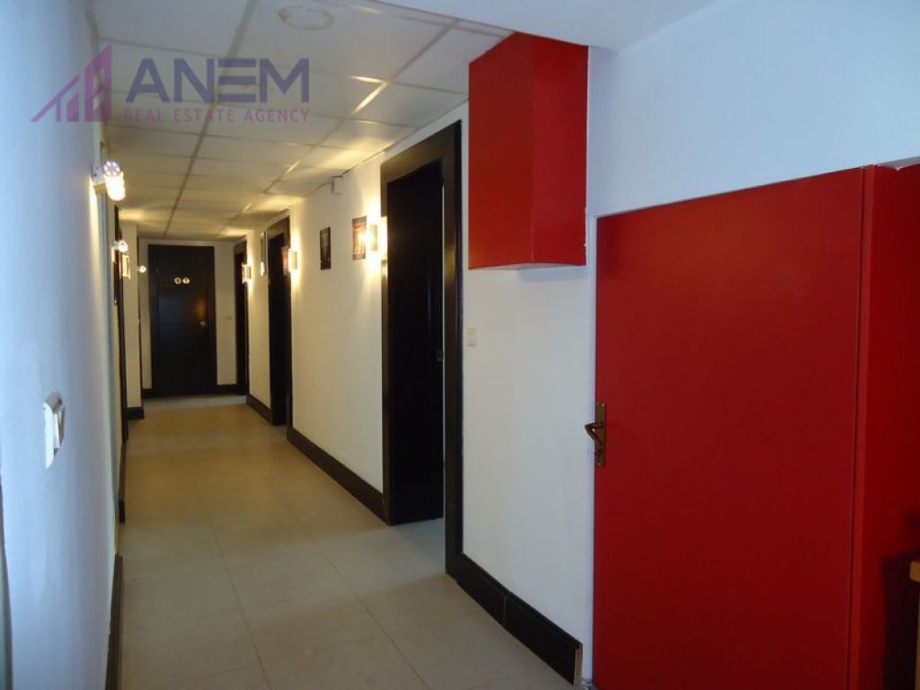 Zyre me qira 130m2 ne Qender 2