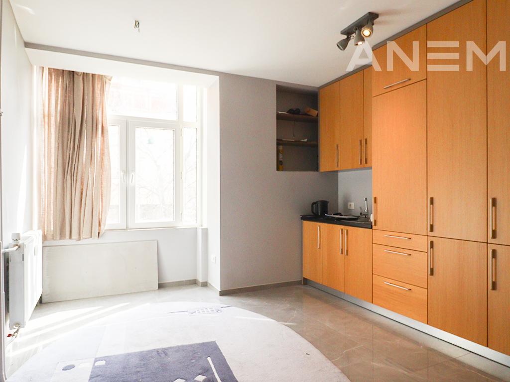 Zyre me qira me 3 hapësira pune në Qendër 4
