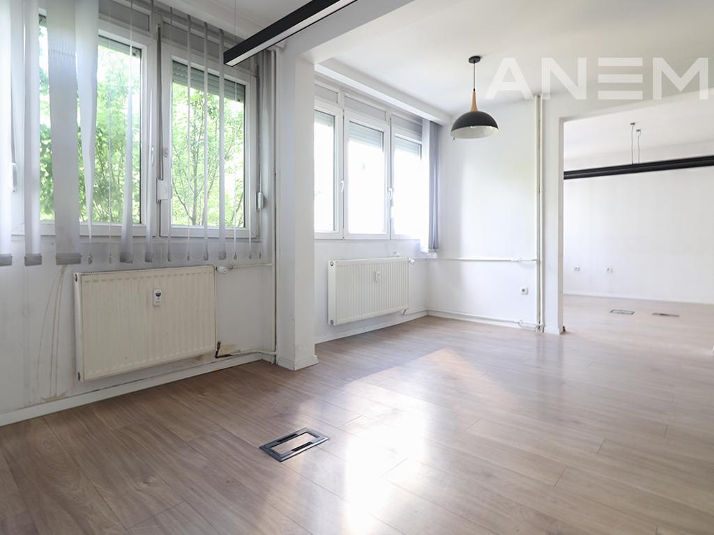 Zyre me qira me 5 hapësira pune në Ulpianë 2