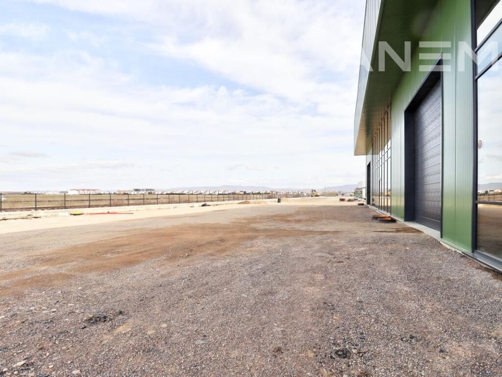 Objekt me qira 2880m2 në Preoce 2