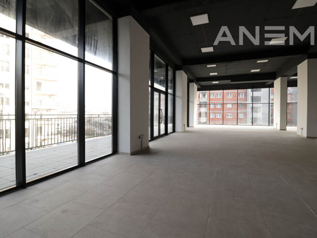 Lokal me qira 525.29m² në lagjen Arbëria