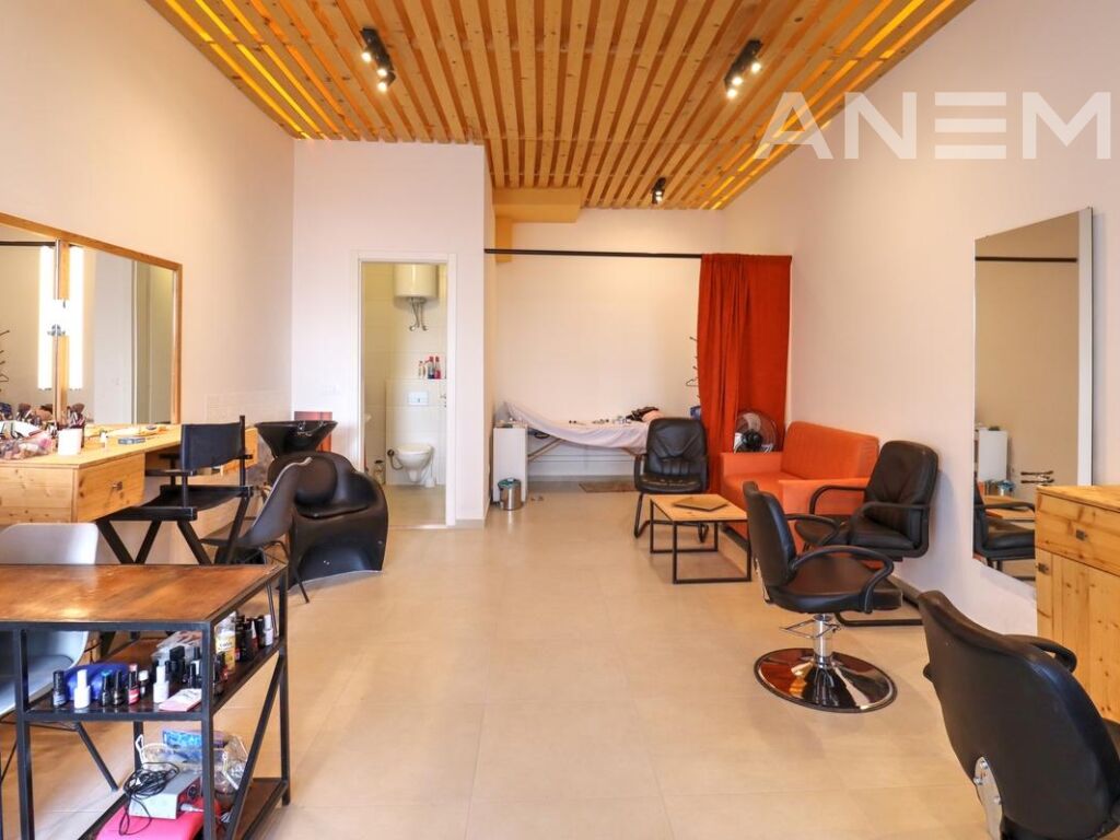 Lokal me qira 38m² në lagjën Mati 1 4