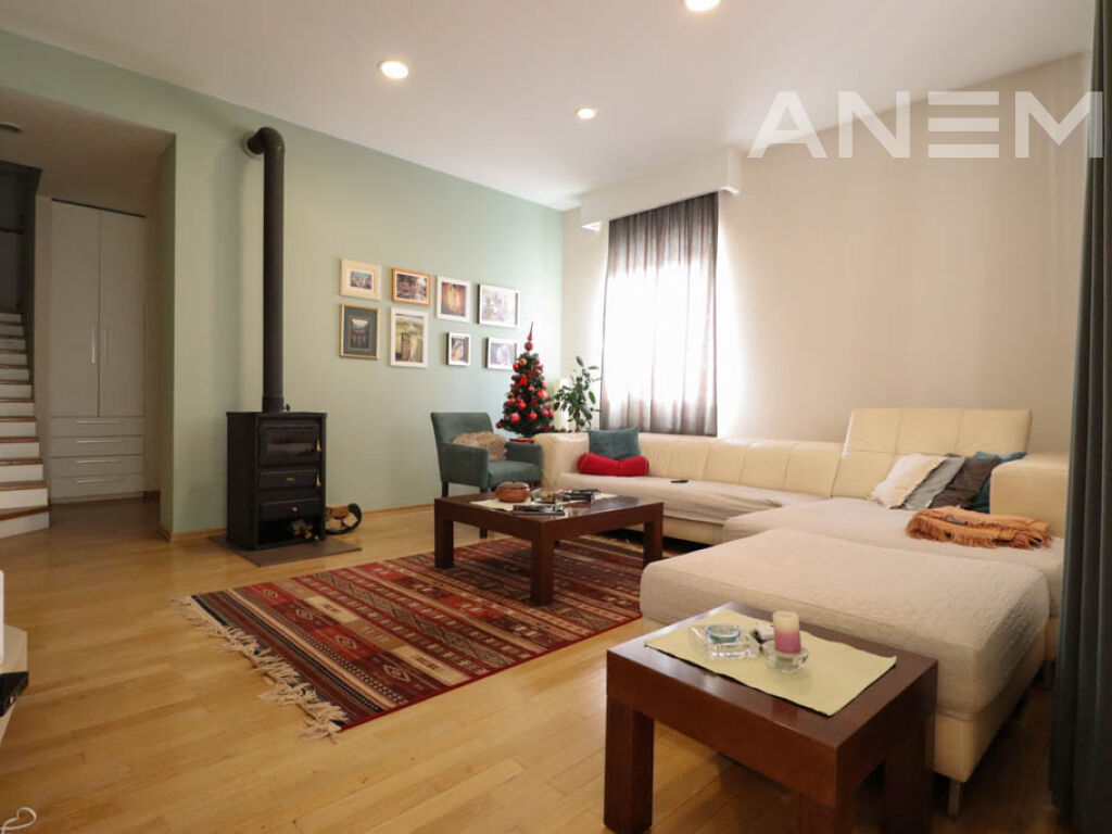Duplex në shitje 192m² në Qendër 2
