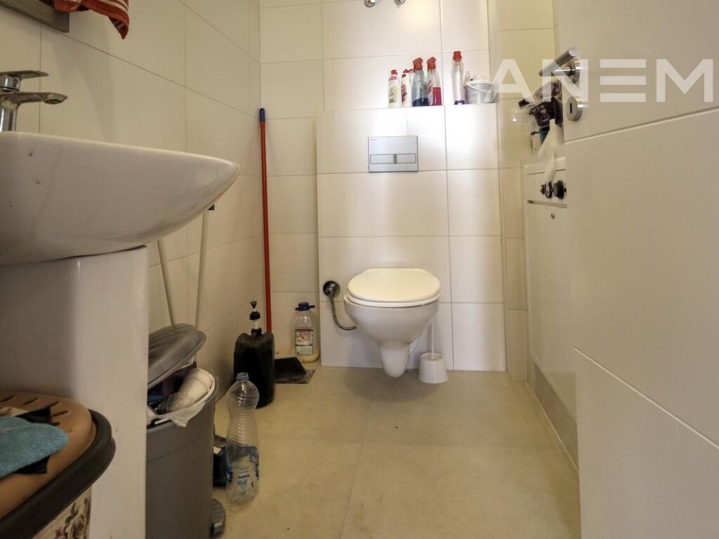 Lokal me qira 38m² në lagjën Mati 1