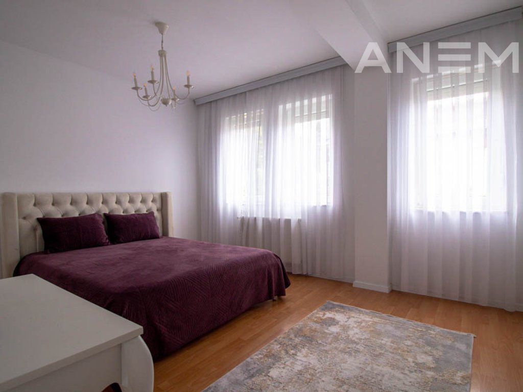 Banesë në shitje 88m² në Arbëri 4