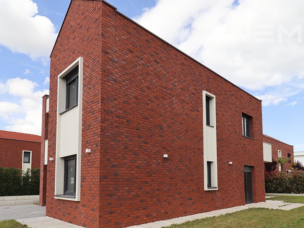 Shtëpi në shitje 273.7m² në lagjen Qershia Village 2