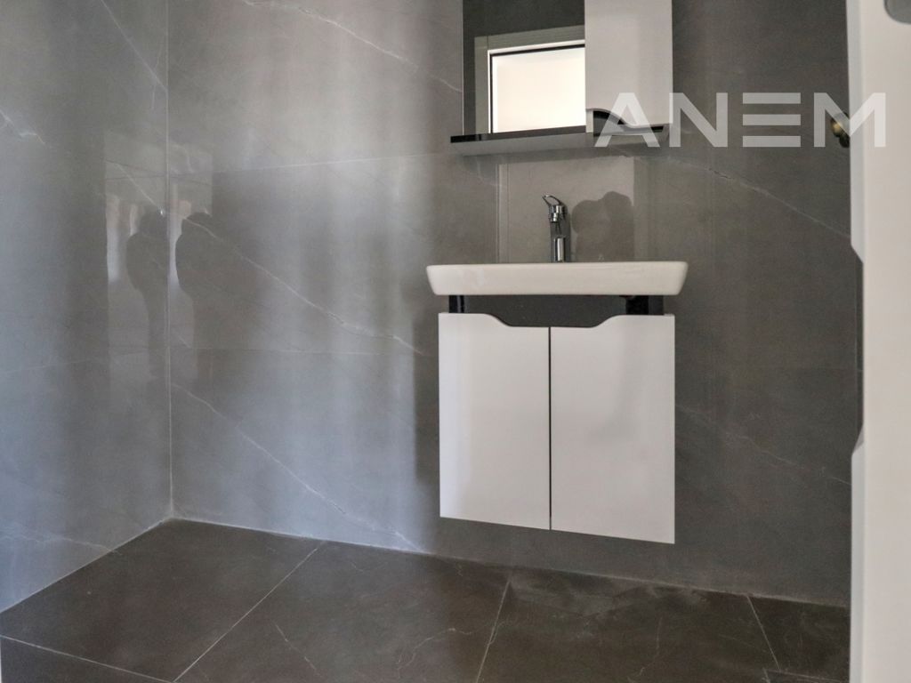 Banesë në shitje 105.77 m² në Lakrishtë 3