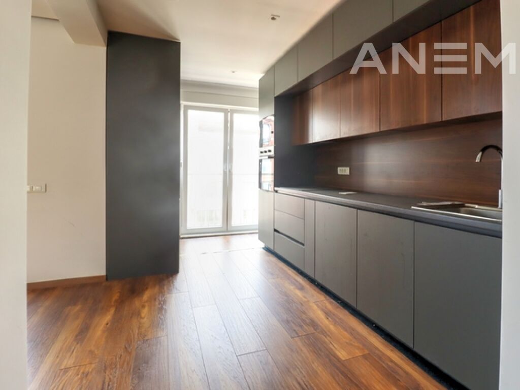 Penthouse me qira 178m² + 120m² tarracë në lagjen Arbëria 4