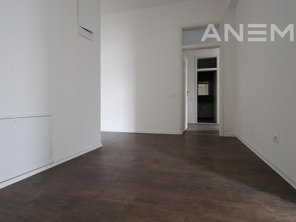 Duplex në shitje 282m² + 89m² tarrace në Veternik 3