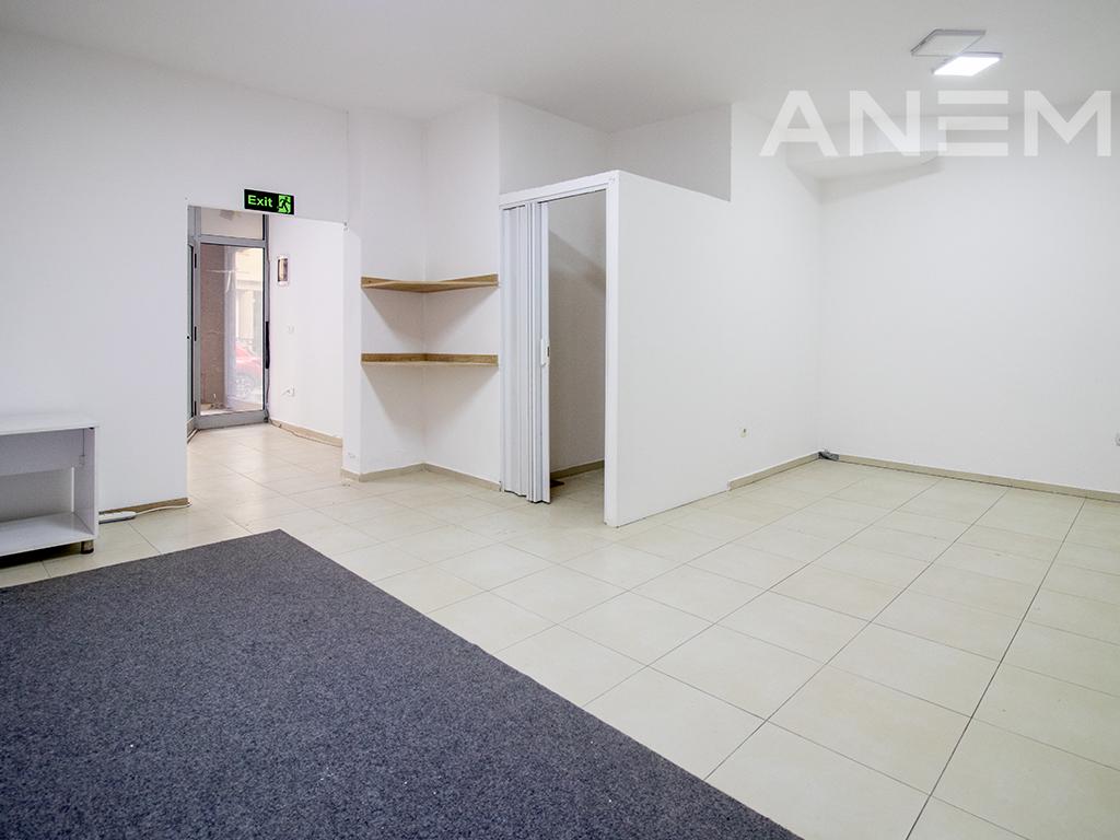 Lokal në shitje 41.4m² në Qendër 2