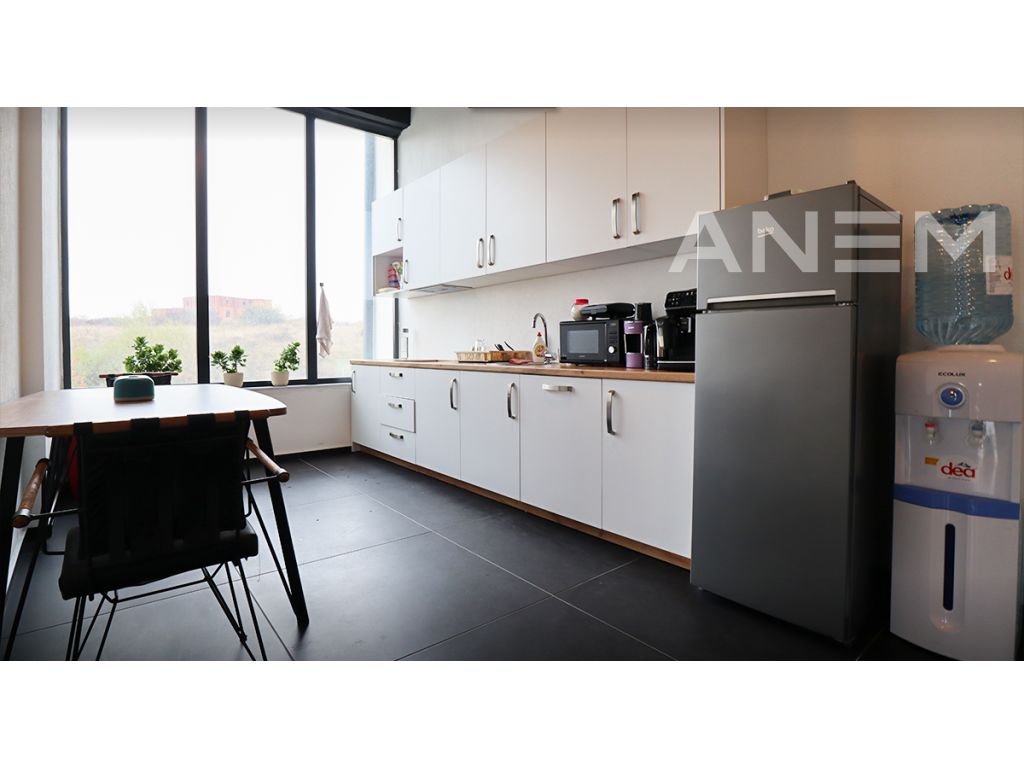 Lokal në shitje 236m2 në Veternik