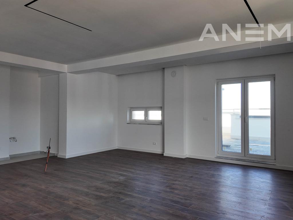 Penthouse në shitje 127m² + 73m² tarrace në Bregun e Diellit 3
