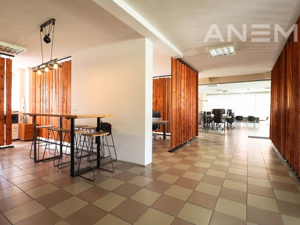 Lokal me qira 260m² në lagjen Bregu i Diellit