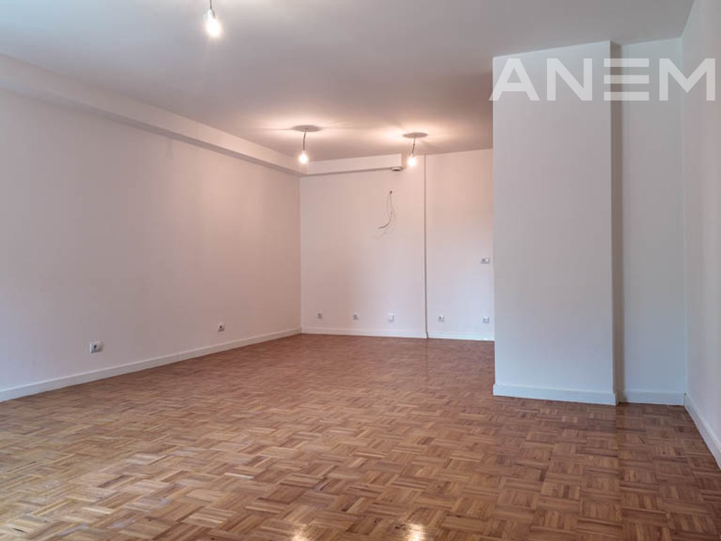 Banesë në shitje 116.7m² në Veternik 2