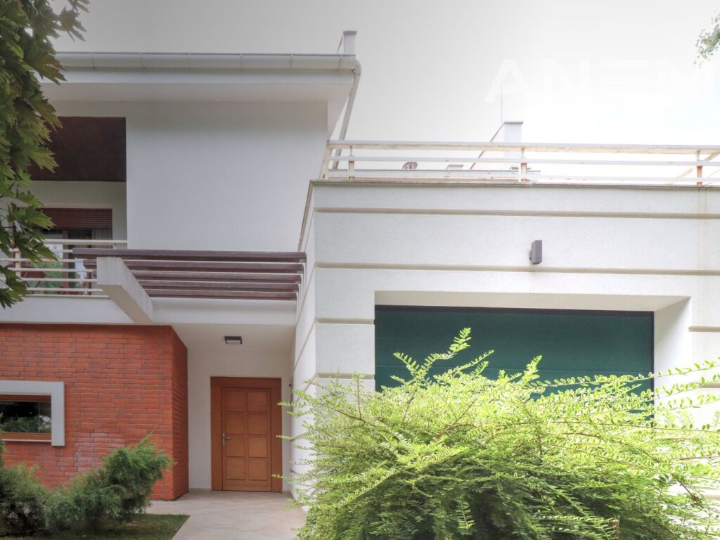 Shtëpi me qira 360m² në Marigona Residence 3