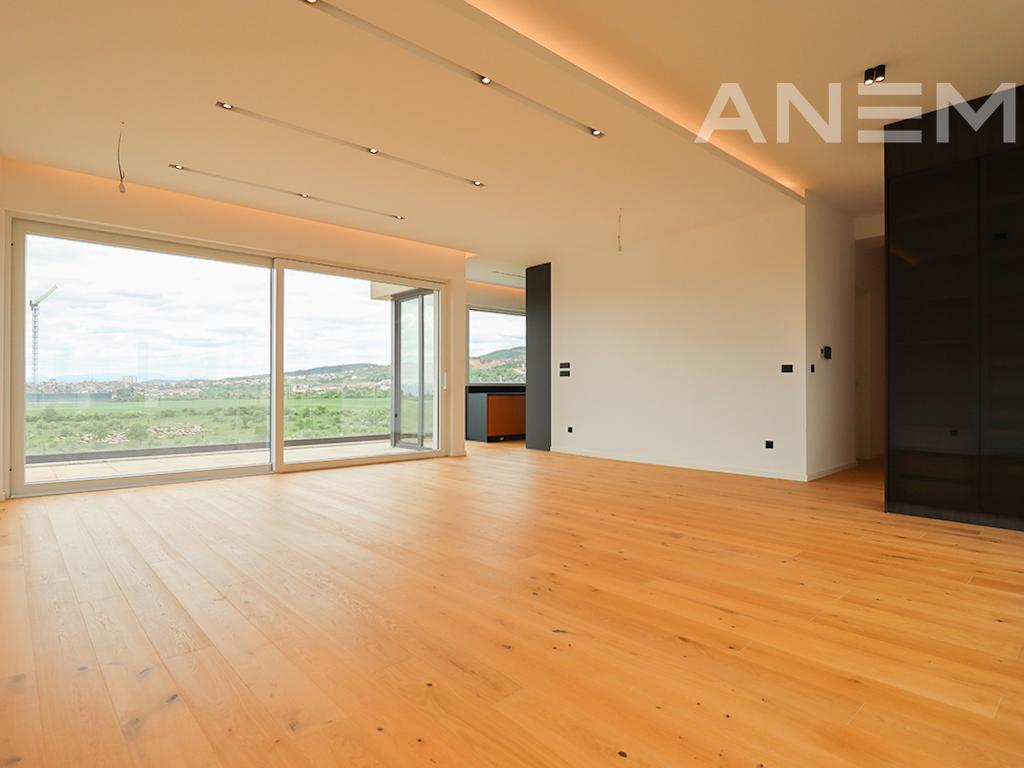 Penthouse me qira me 3 dhoma gjumi në Marigona Hill 2