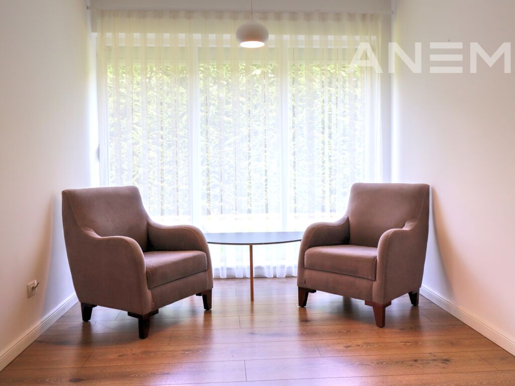 Shtëpi me qira 174m² në Marigona Residence 4