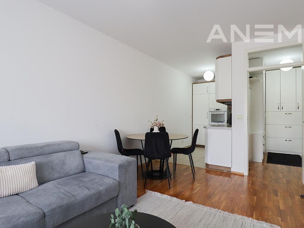 Banesë në shitje 56.09m² në Rrugën C 3