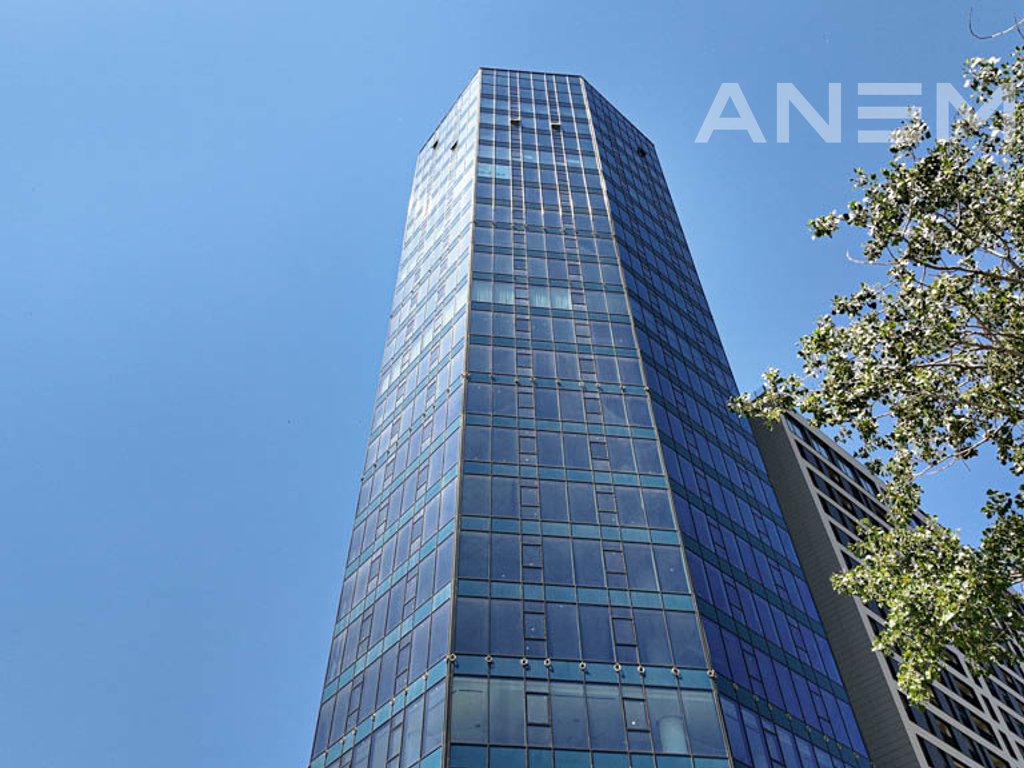 Zyre me qira 570m² në lagjen Lakrishtë 3