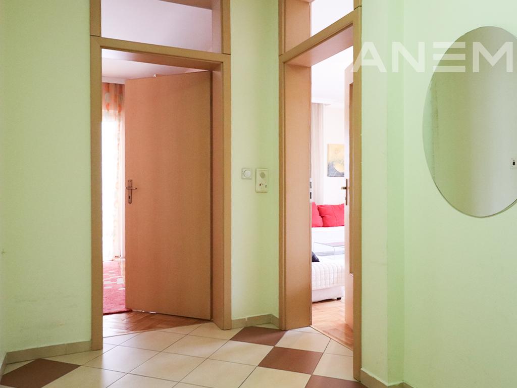 Banesë me qira me 1 dhomë gjumi te Qafa 4