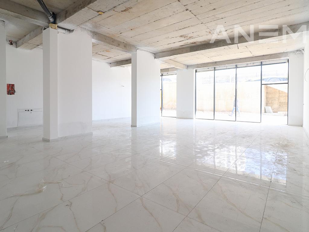 Lokal në shitje 113.14m² në Veternik 4