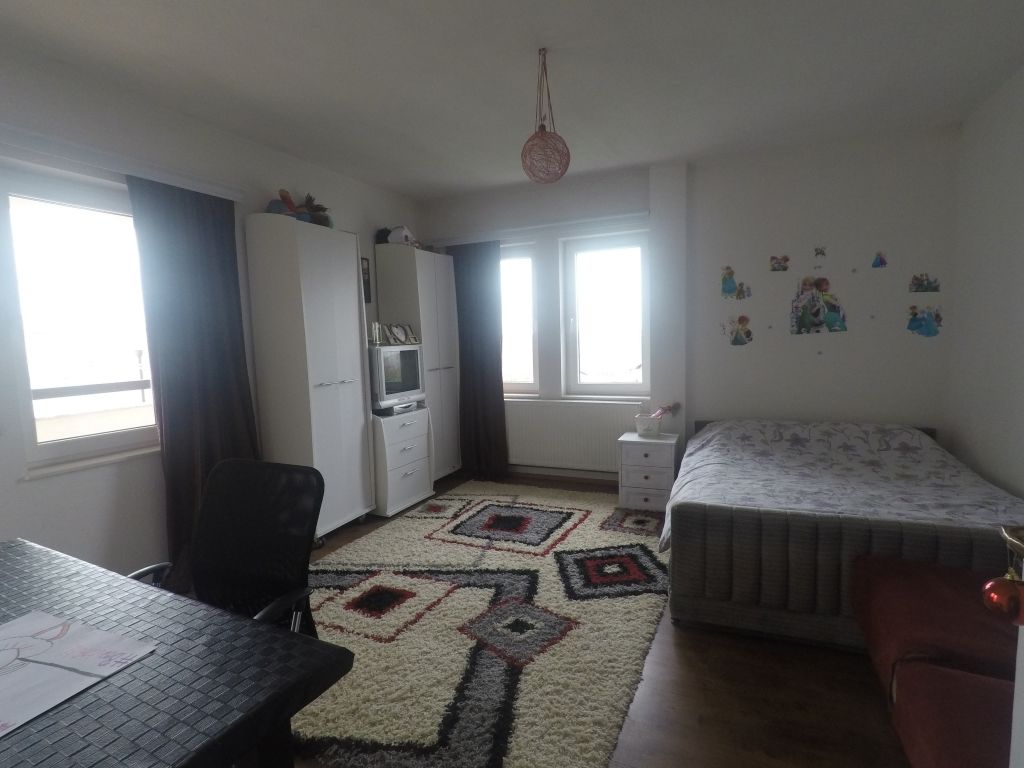 Shtëpia në shitje 380m² në Zllatar 4