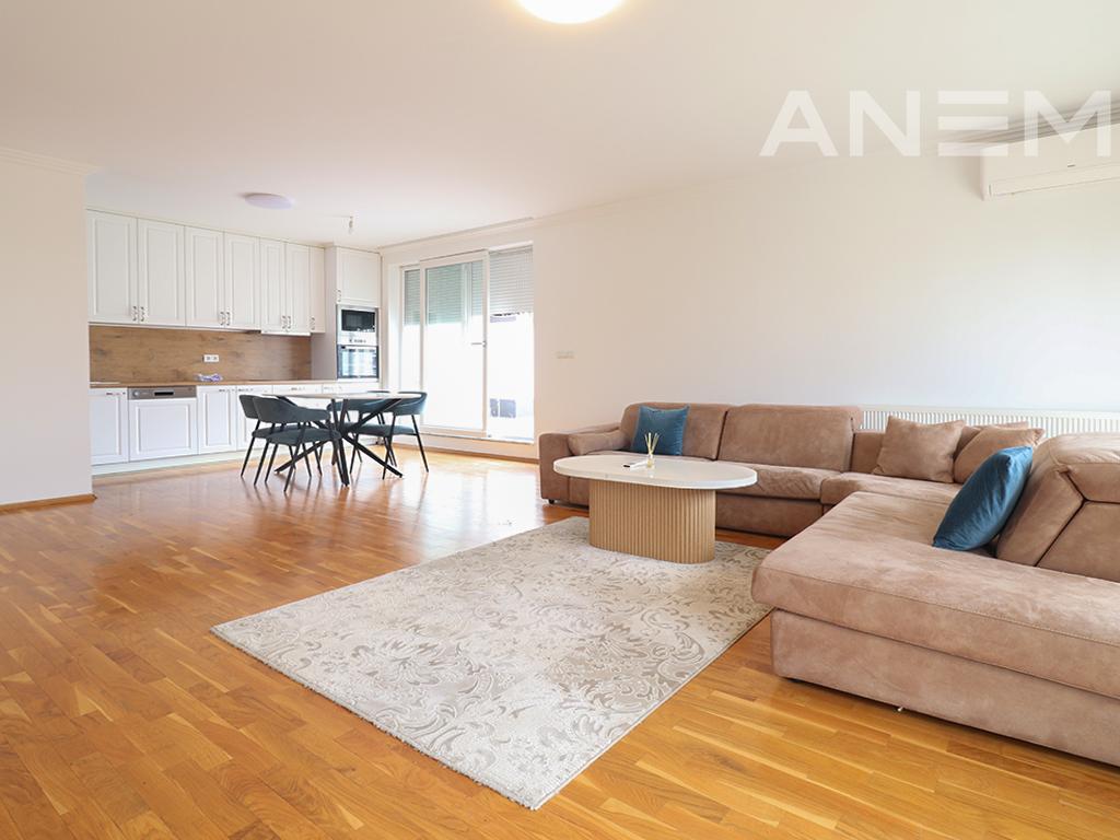 Penthouse me qira me 3 dhoma gjumi në rrugën C 2