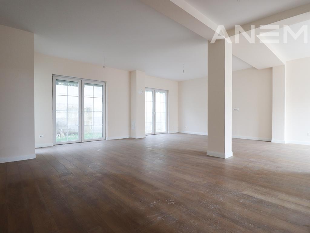 Shtëpi në shitje 326m² në lagjen Avenue 23 3