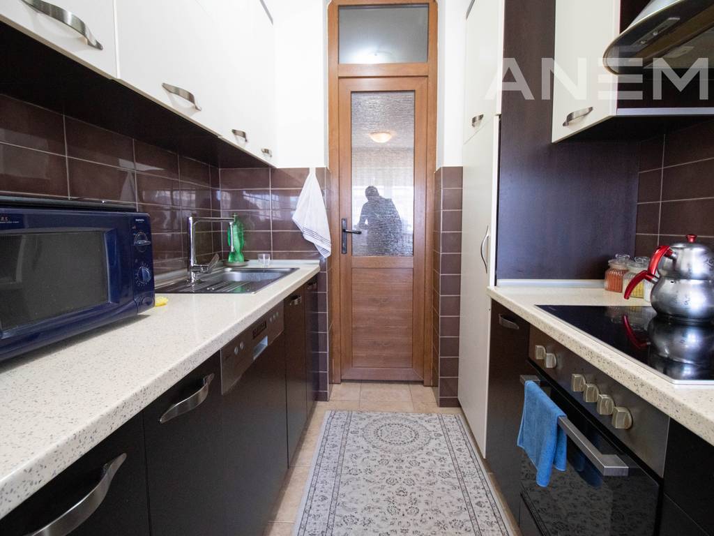 Banesë në shitje 77m² në Qendër 4