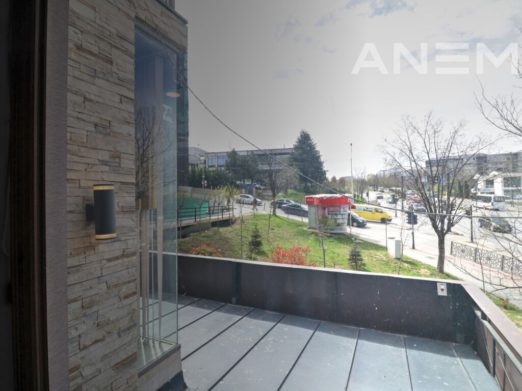 Lokal me qira 75m² në lagjen Aktash