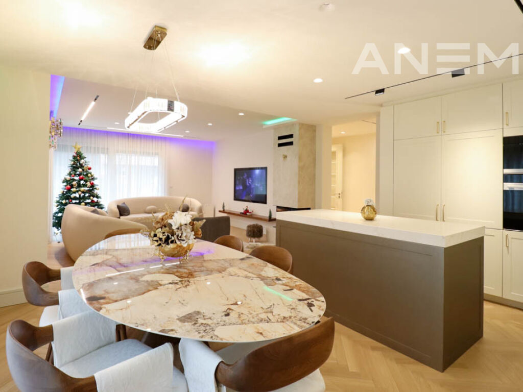 Shtëpi në shitje 243m² në lagjen Priam 3