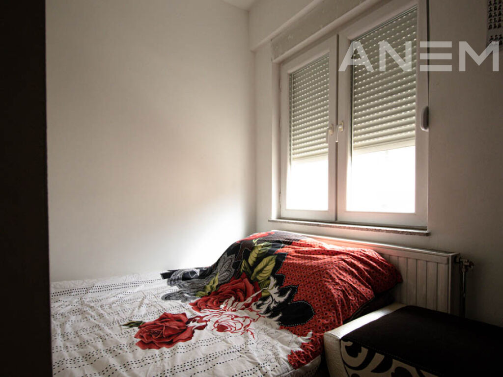 Banesë me qira me 1 dhomë gjumi në Qendër 4