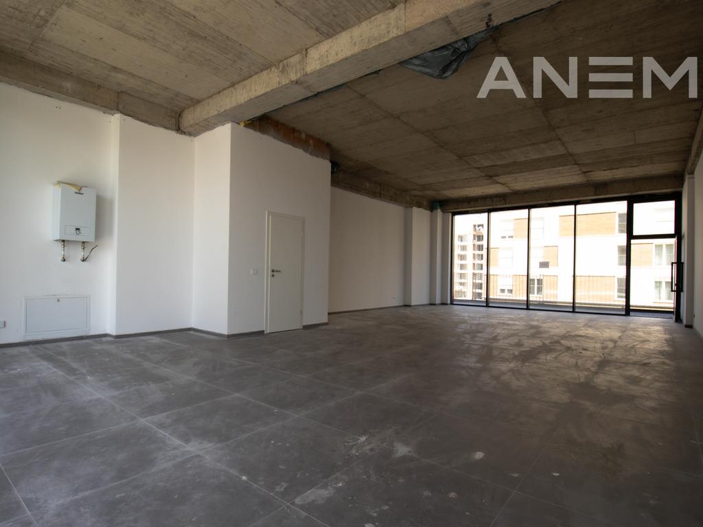 Lokal me qira 100m² në Veternik 3