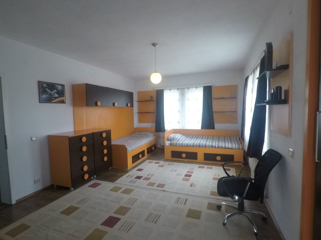 Shtëpia në shitje 380m² në Zllatar 3