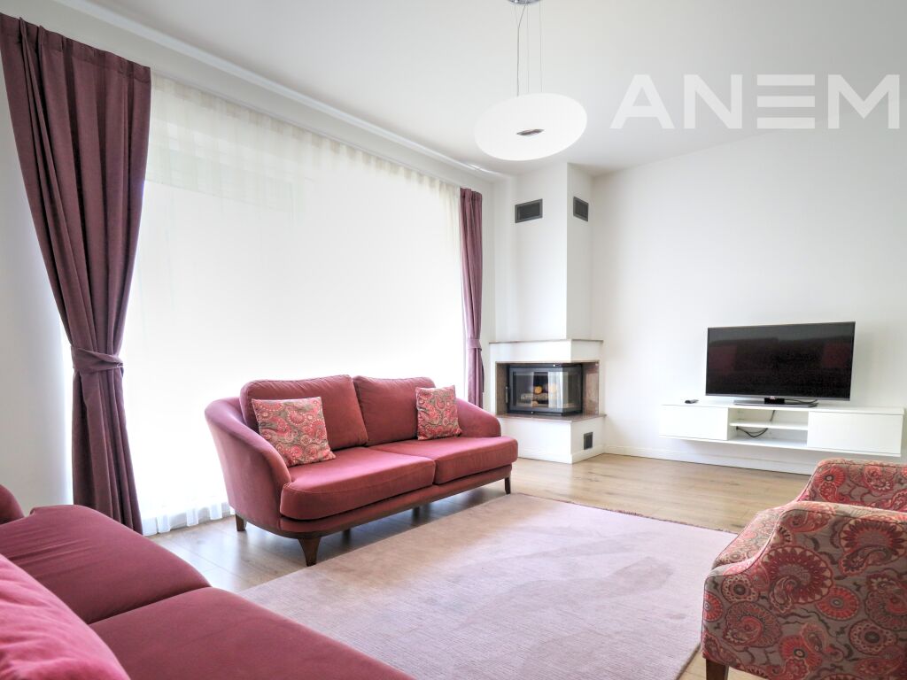 Shtëpi me qira 174m² në Marigona Residence