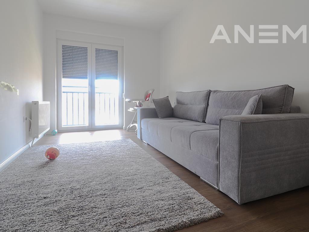 Banesë në shitje 95m² në Arbëri 3