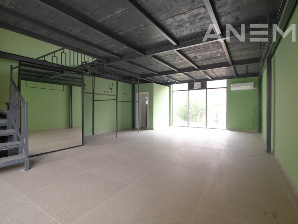 Lokal me qira 165m² në Mahallën e Muhaxherëve 2
