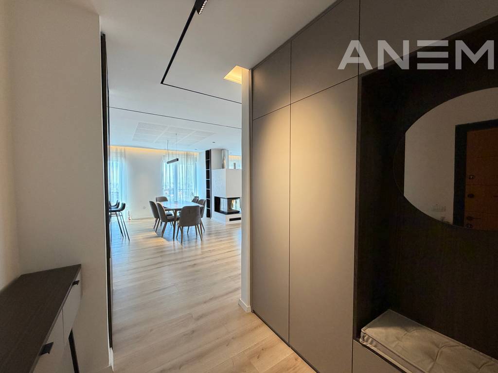 Penthouse në shitje 226m² në lagjen Bregu i Diellit 2