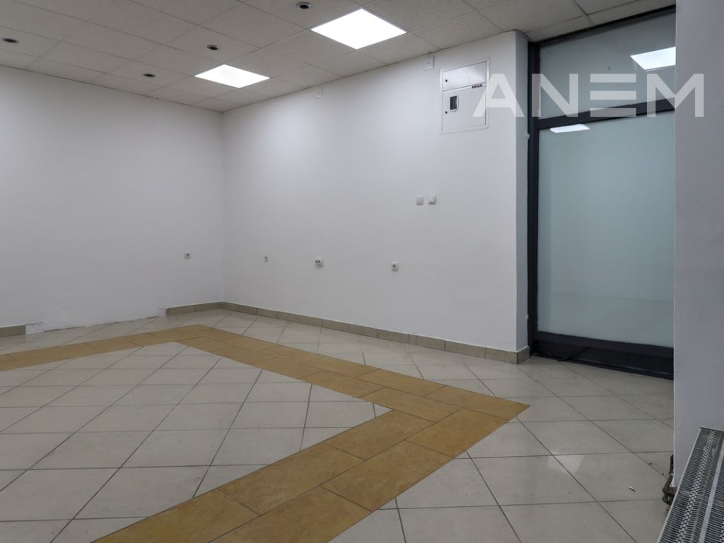 Lokal me qira 30m² në Arbëri 2