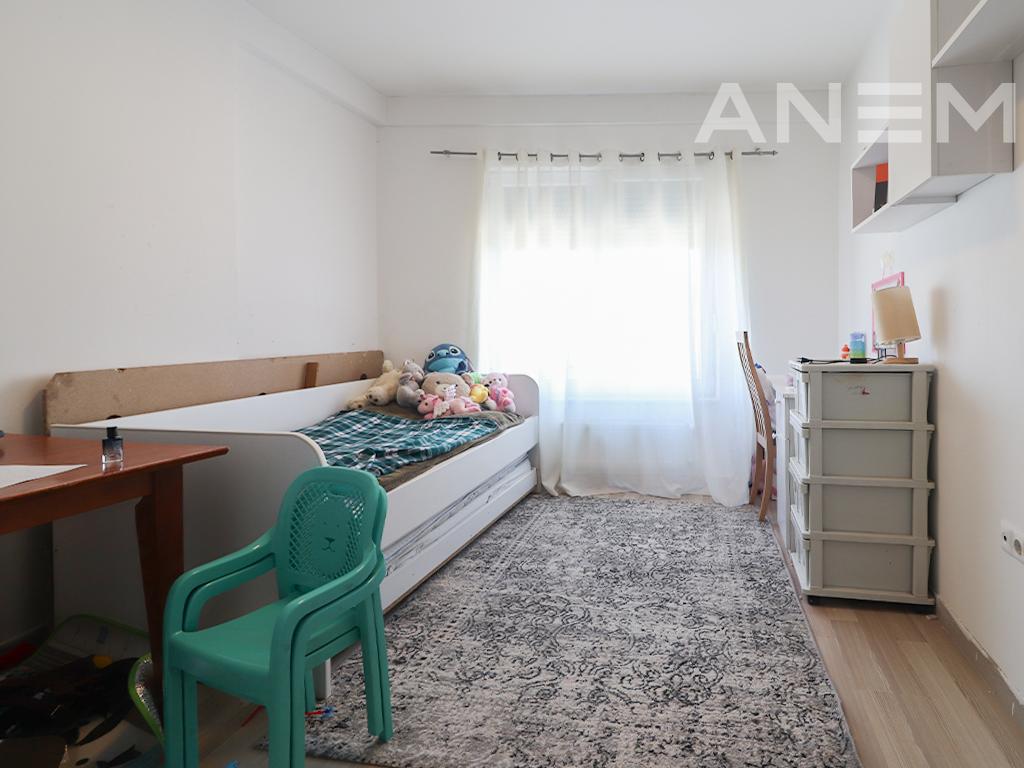 Banesë në shitje 79m² në Mahallën e Muhaxherëve 4