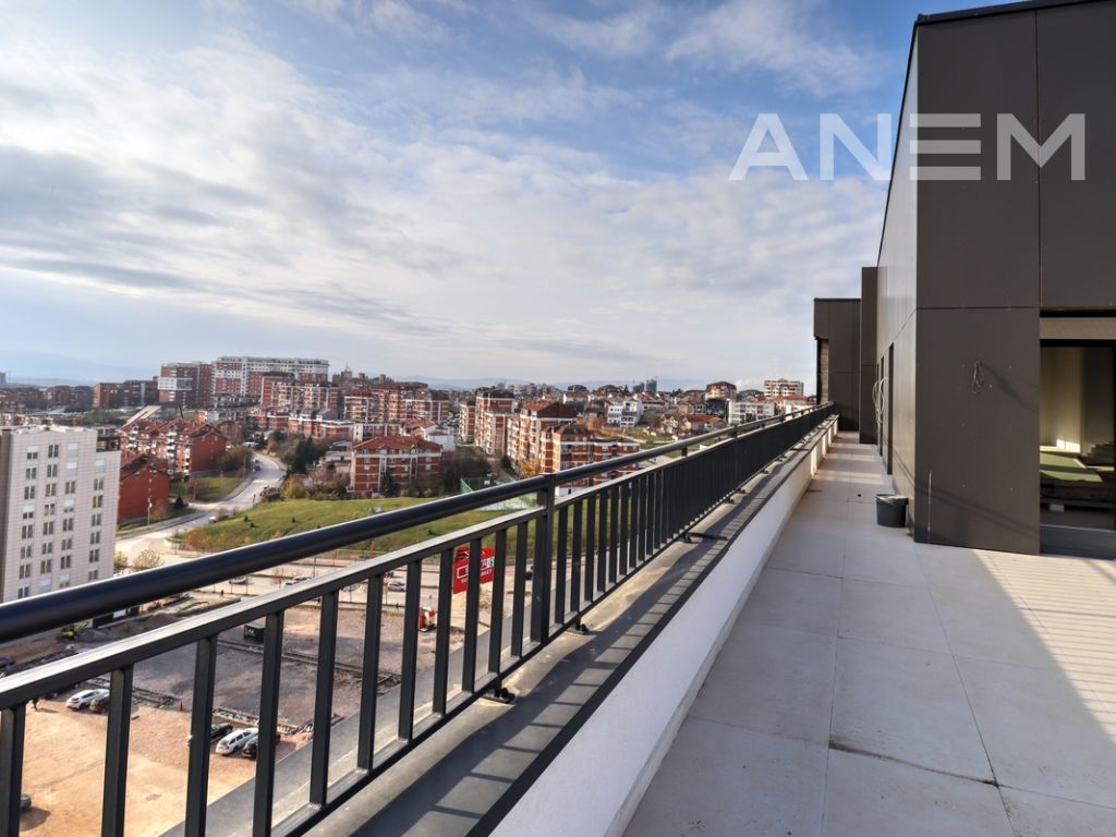 Penthouse në shitje 278.67m2 banim dhe terasë 140m2 në lagjen Mati 1 - Rruga C 2