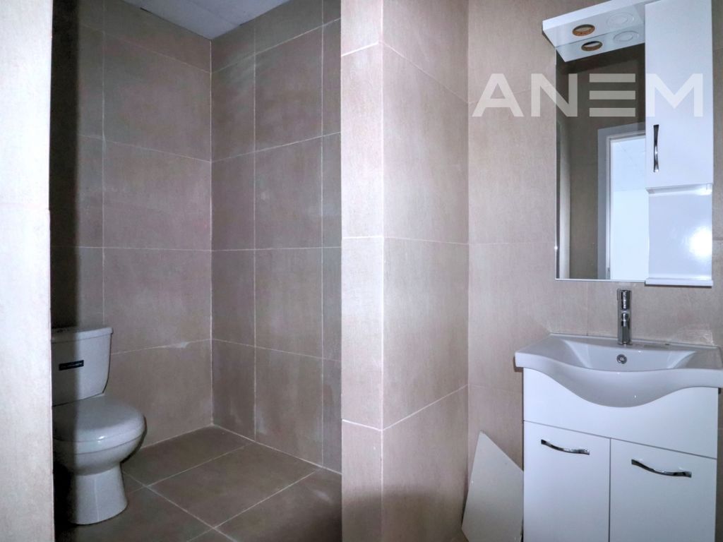 Lokal me qira 155m2 në lagjen Kalabria - Emshir 4
