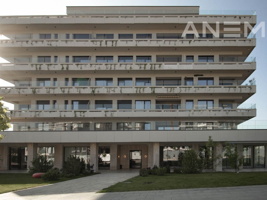 Banesë në shitje 190.57m² + 135.56m² tarracë në Marigona Hill 3