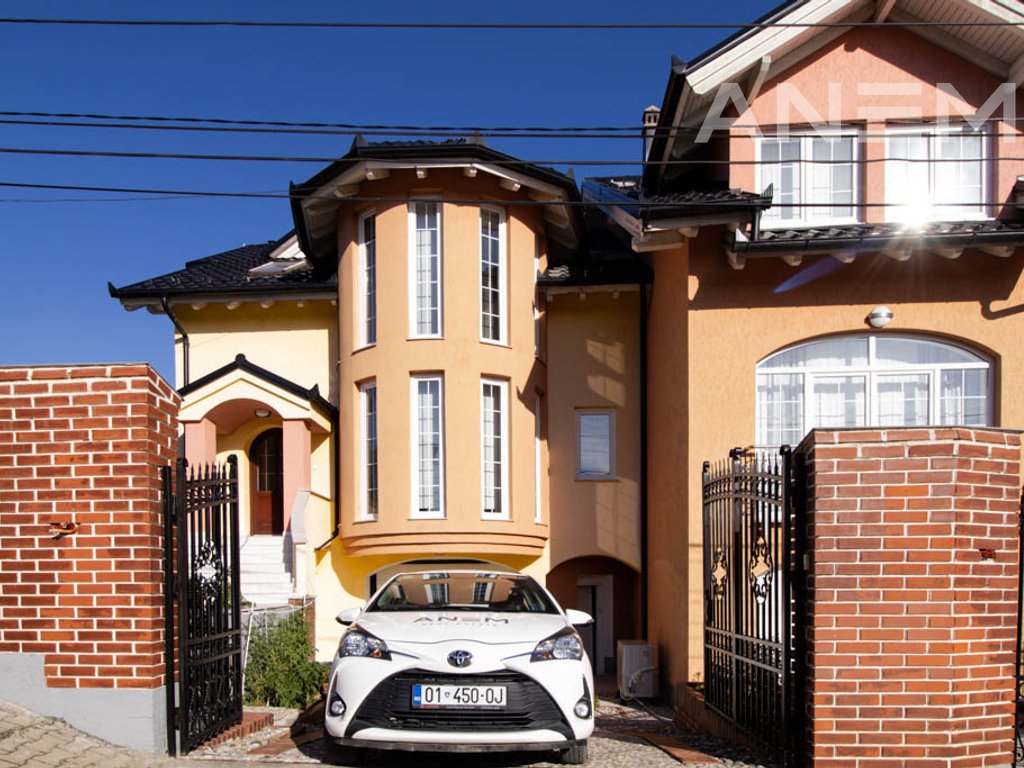 Shtëpi në shitje 667m² në lagjen Sofalia 2