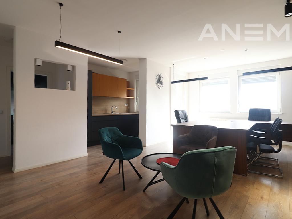 Zyre me qira me 3 hapësira pune në Arbëri 3
