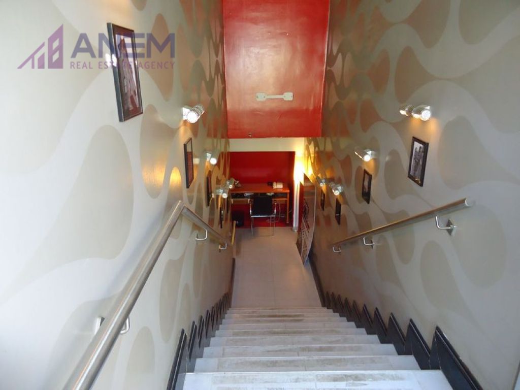 Zyre me qira 130m2 ne Qender